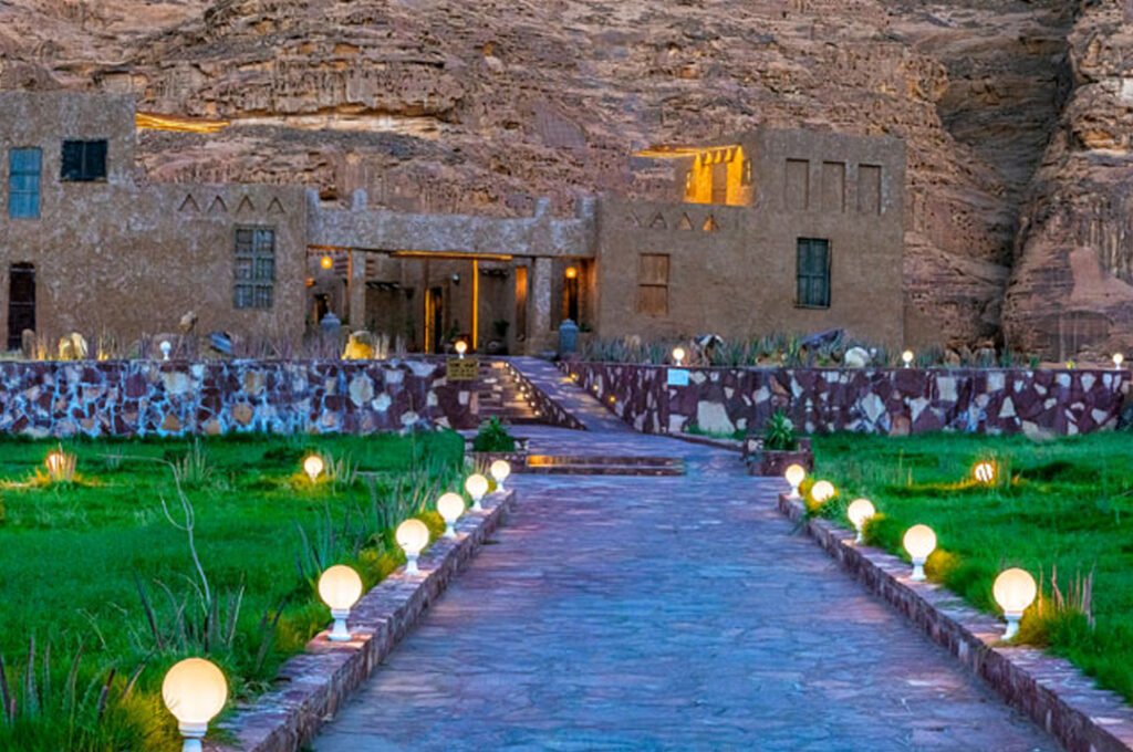 منتجع شادن